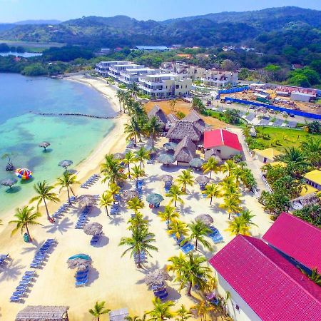 Las Palmas Beach Hotel Dixon Cove Экстерьер фото
